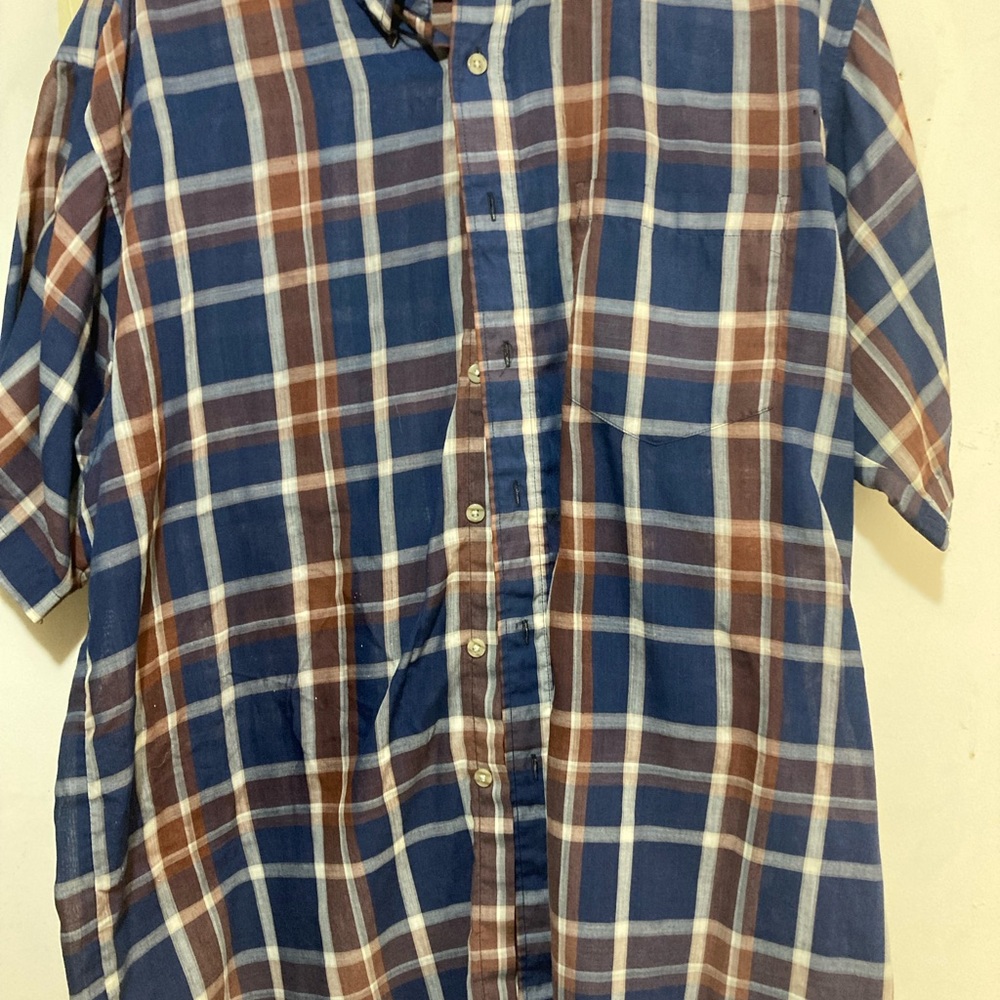 Men’s button down - Picture 2 of 4
